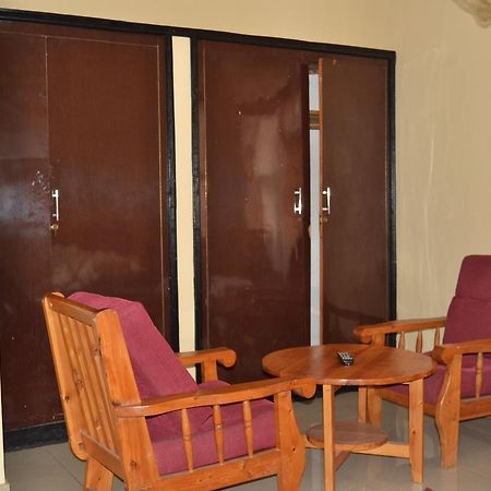 Happiness Star Motel Butare Luaran gambar